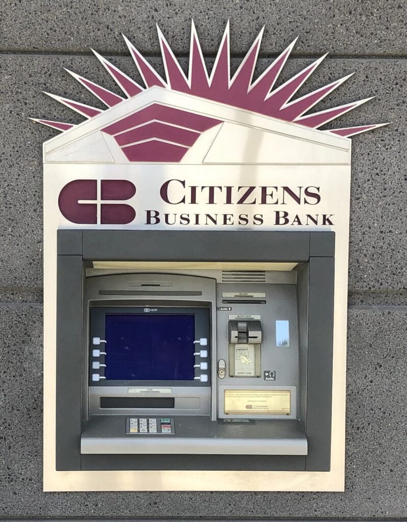citizens bank atm drive thru